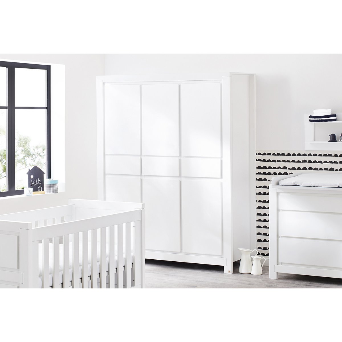 Wardrobe 'Milk' large