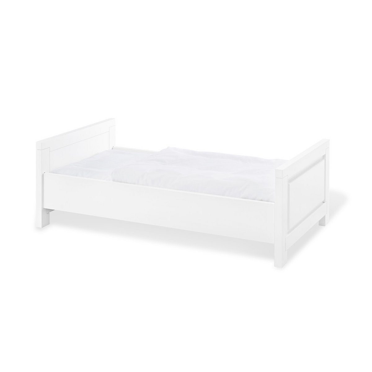 Nursery 'Milk' extra wide large
3 parts: cot, extra wide dresser, large wardrobe