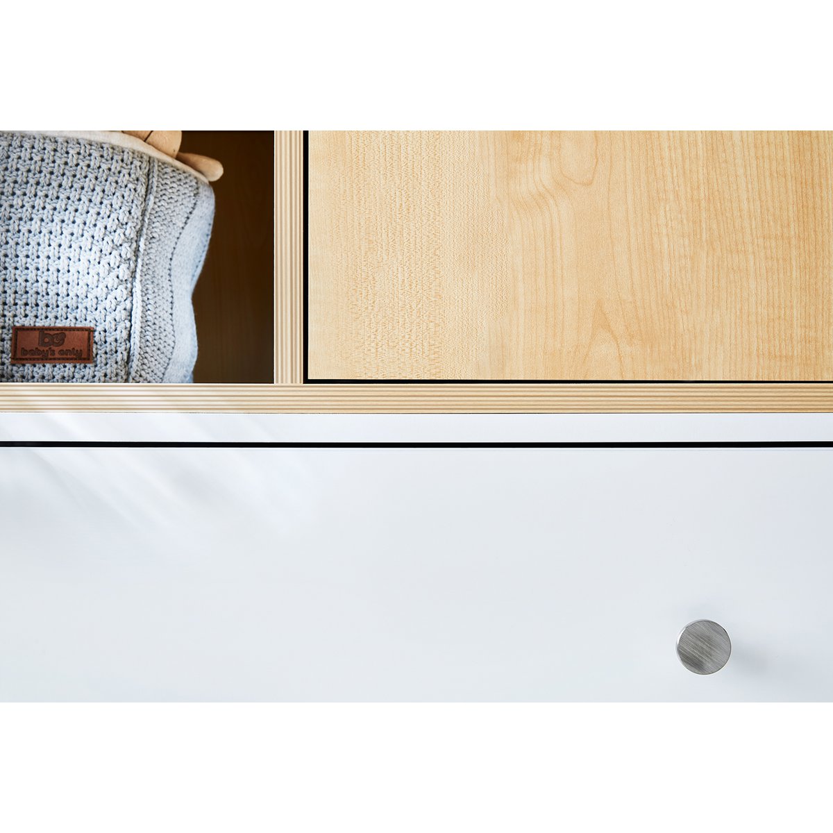 Nursery 'Boks' wide large
3 parts: cot, wide dresser, large wardrobe