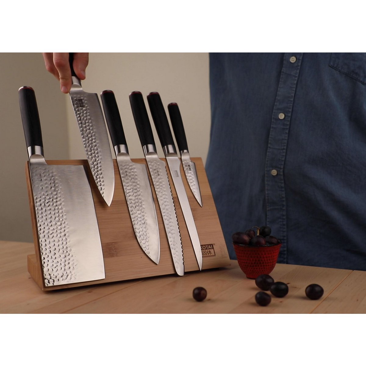 Kitchen Accessories - KOTAI Magnetic Bamboo Knife Holder (Foldable) - 30 x 22 cm