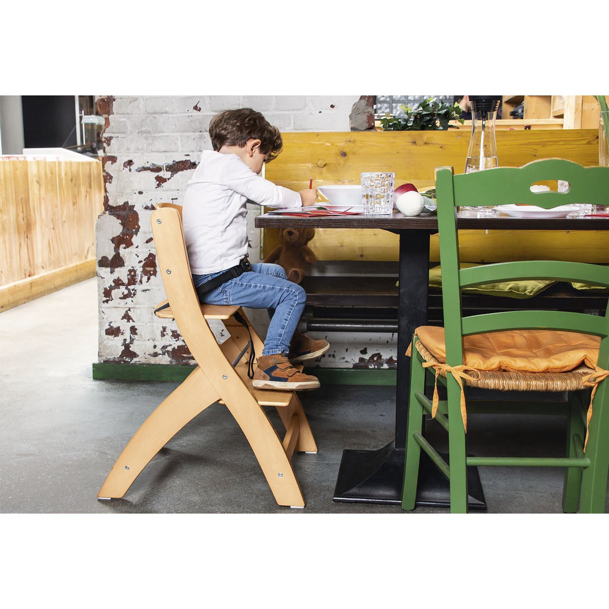Step stool 'Thilo', clear lacquered
