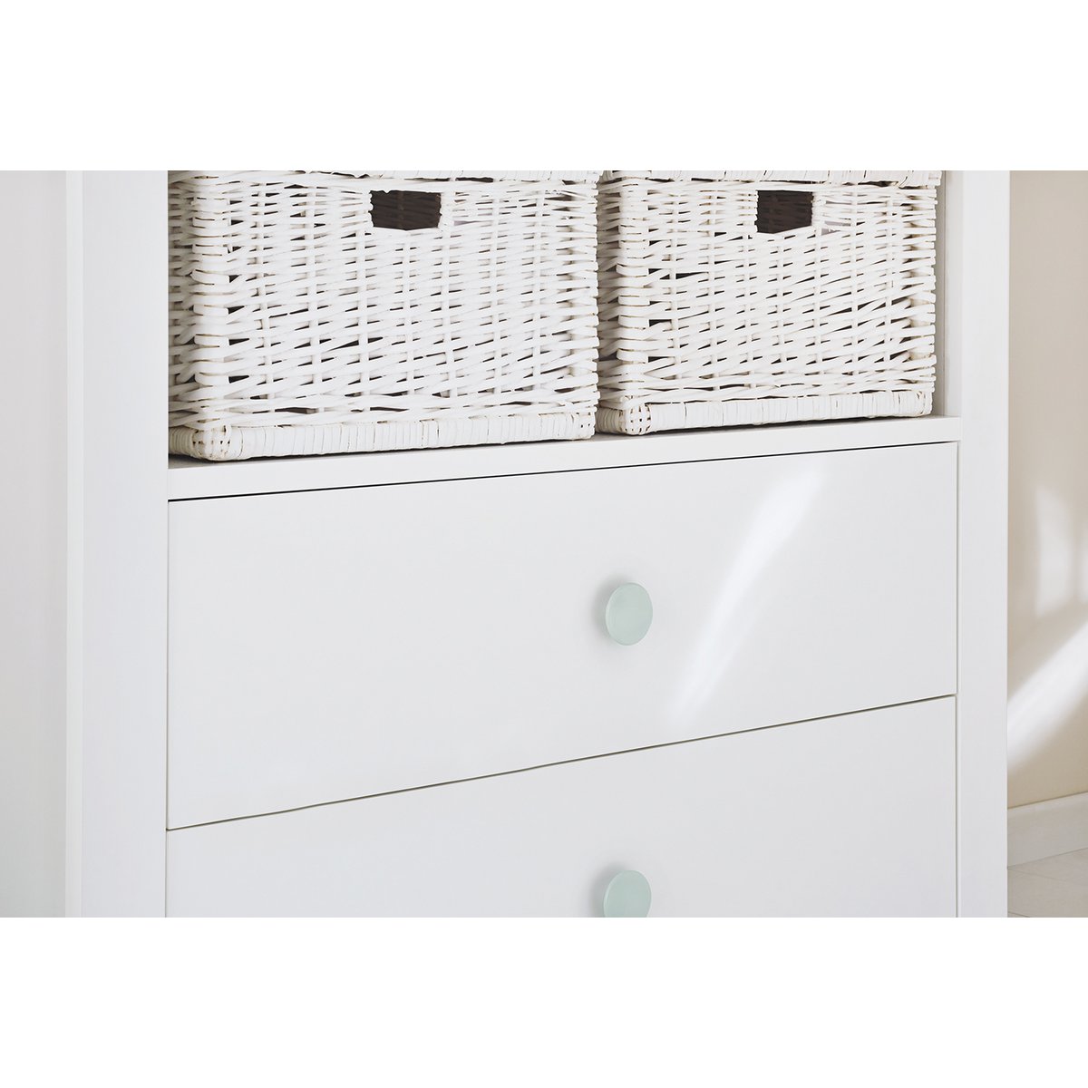 Starter set 'Florentina' extra wide, incl. extra wide cabinet
3 parts: cot, extra wide chest of drawers incl. extra wide cupboard