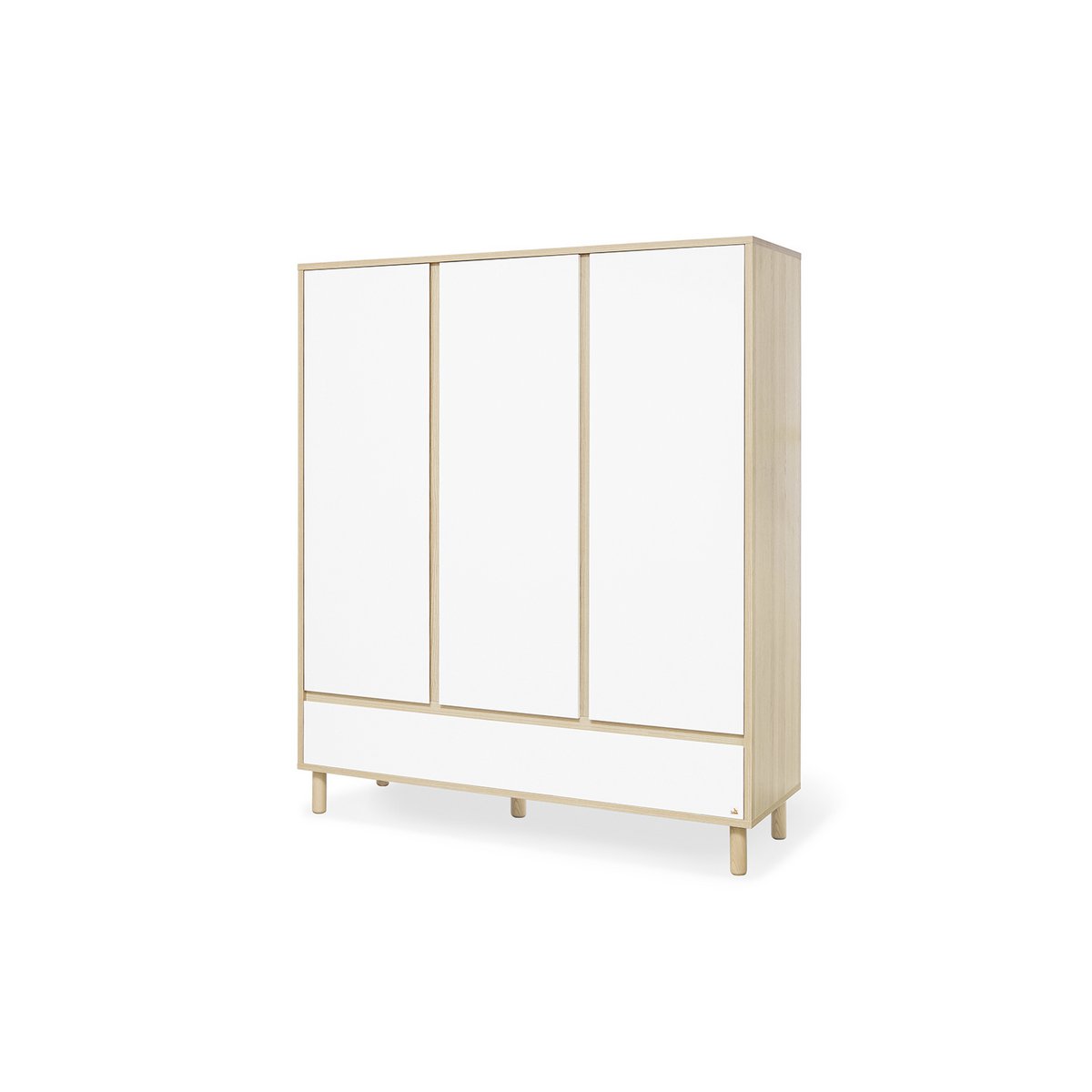 Nursery 'Flow' wide large
3 parts: cot, wide dresser, large wardrobe