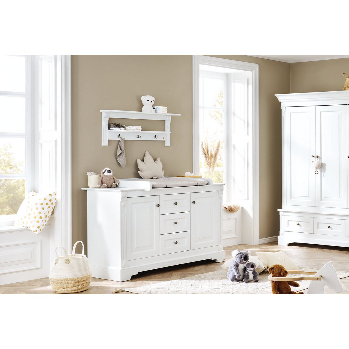 Wall shelf / coat rack 'Emilia'