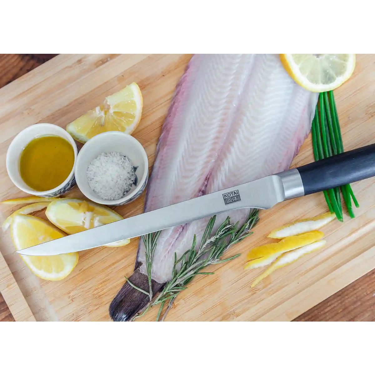 Knife - Flexible filleting knife with bamboo Saya and bamboo box - 200 mm blade