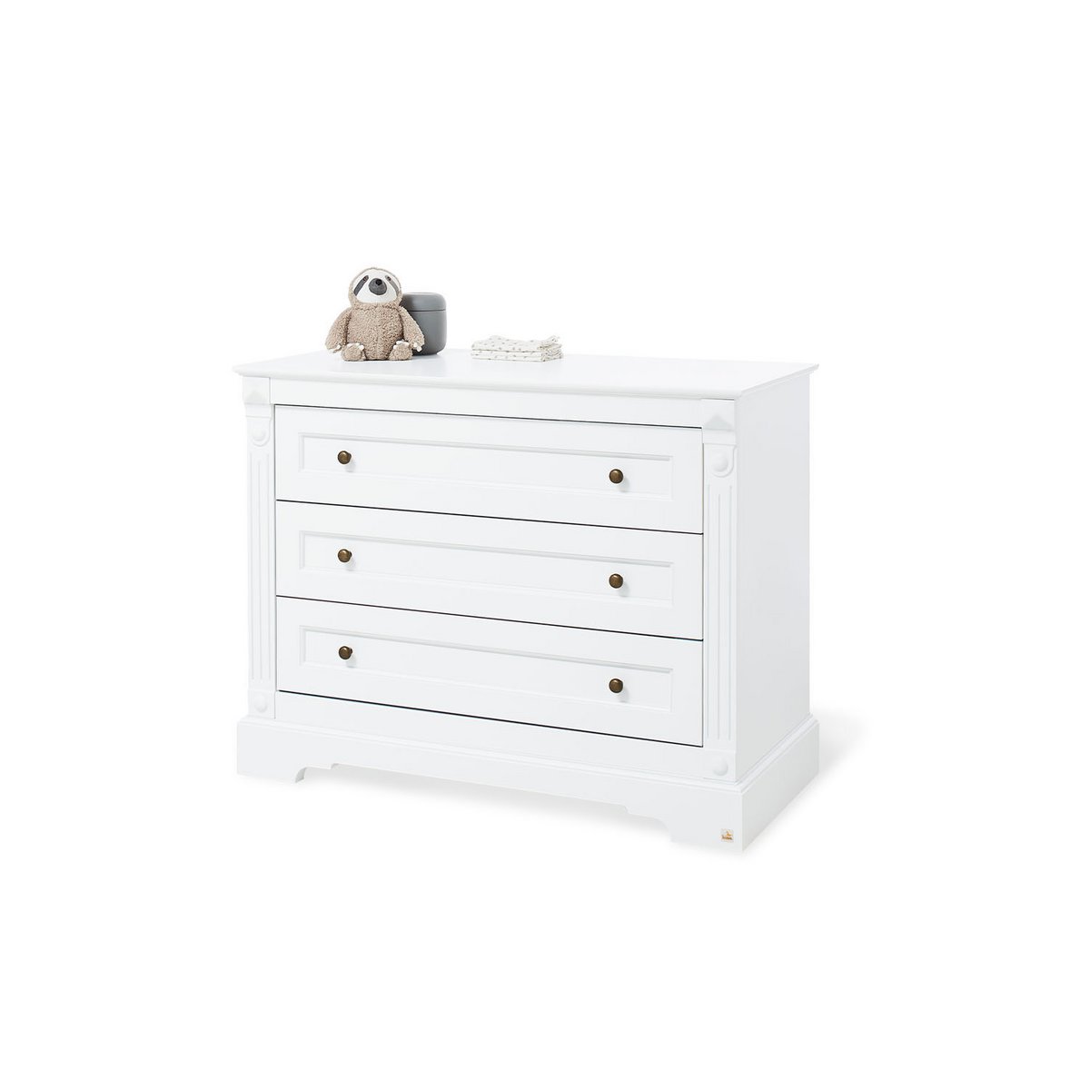 Nursery 'Emilia' wide, incl. wall shelf
 4 parts: bed, wide chest of drawers, 2-door wardrobe, wall shelf