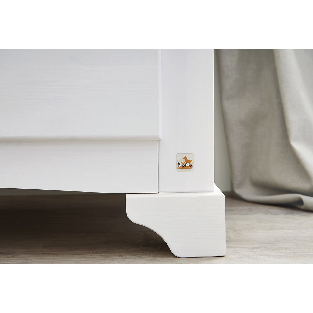 Starter set 'Pino' wide
 2 parts: cot, wide chest of drawers