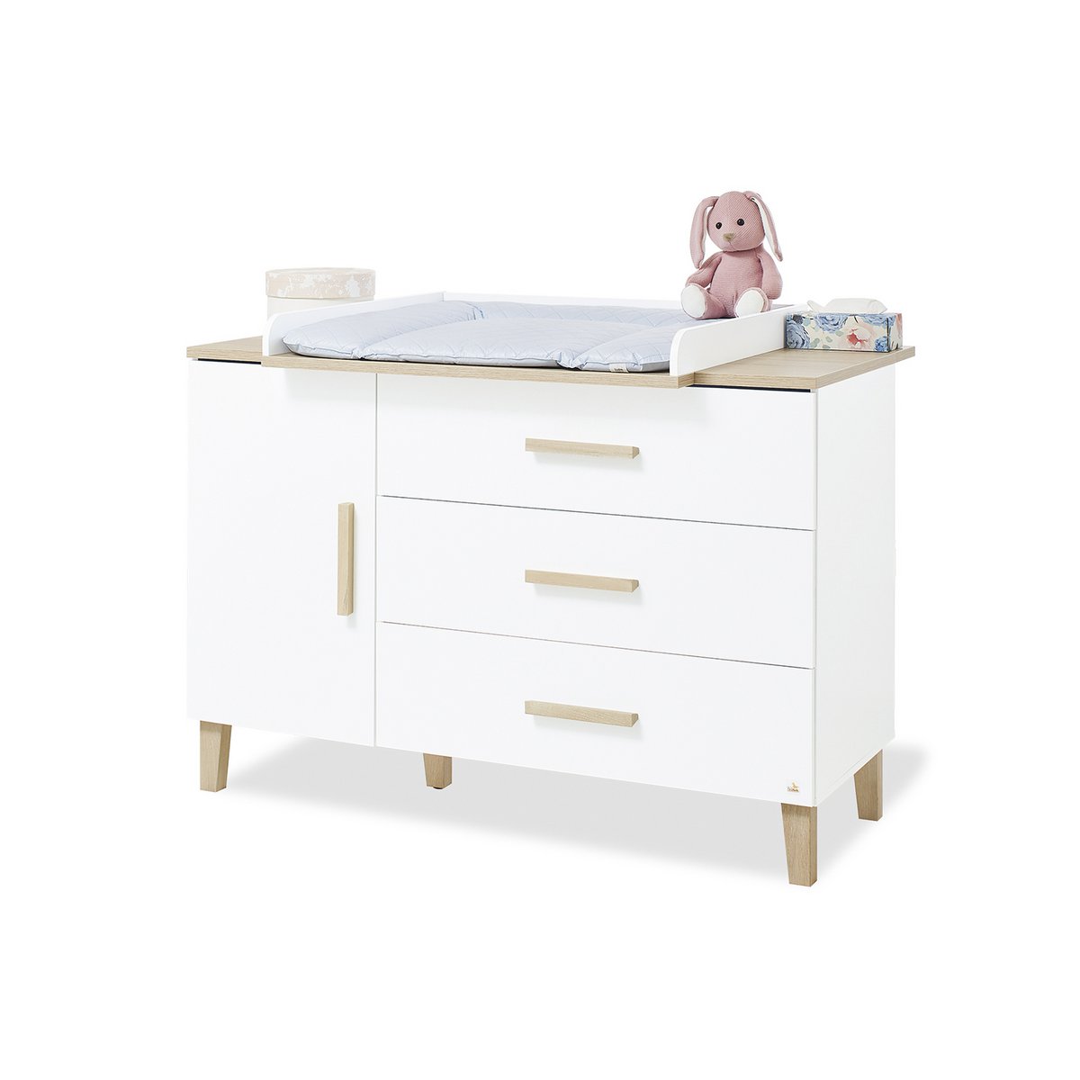 Starter set 'Lumi' extra wide
 2 parts: cot, extra wide chest of drawers