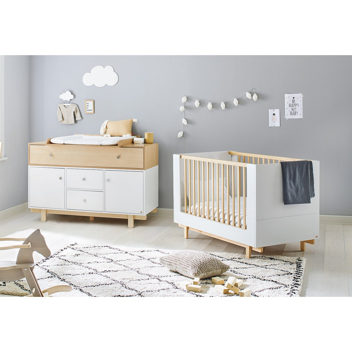 Starter set 'Boxing' extra wide
 2 parts: cot, extra wide dresser