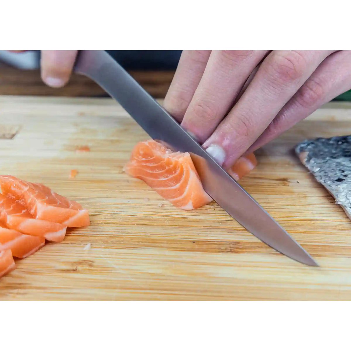 Knife - Flexible filleting knife with bamboo Saya and bamboo box - 200 mm blade