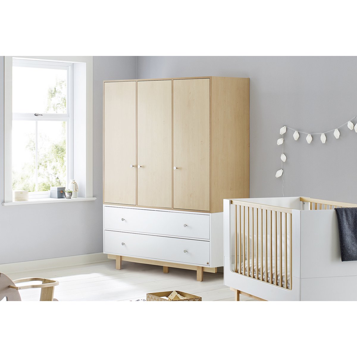 Wardrobe 'Boks' large with 3 doors