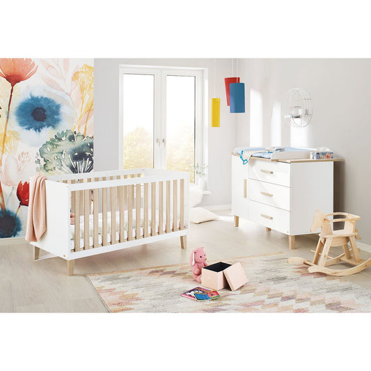 Starter set 'Lumi' extra wide
 2 parts: cot, extra wide chest of drawers