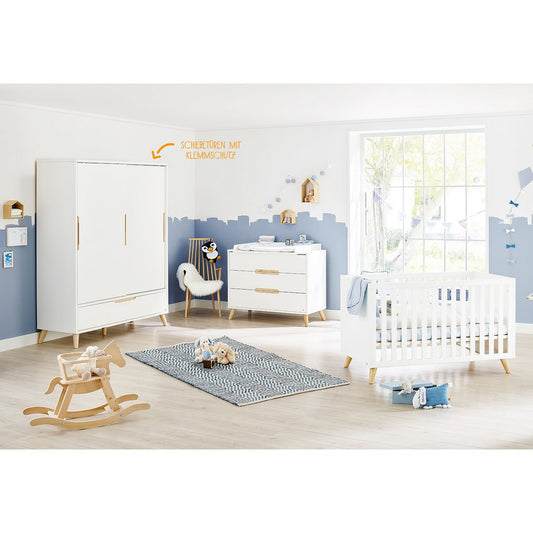 Nursery 'Move' wide large
 3 parts: cot, wide dresser, large wardrobe