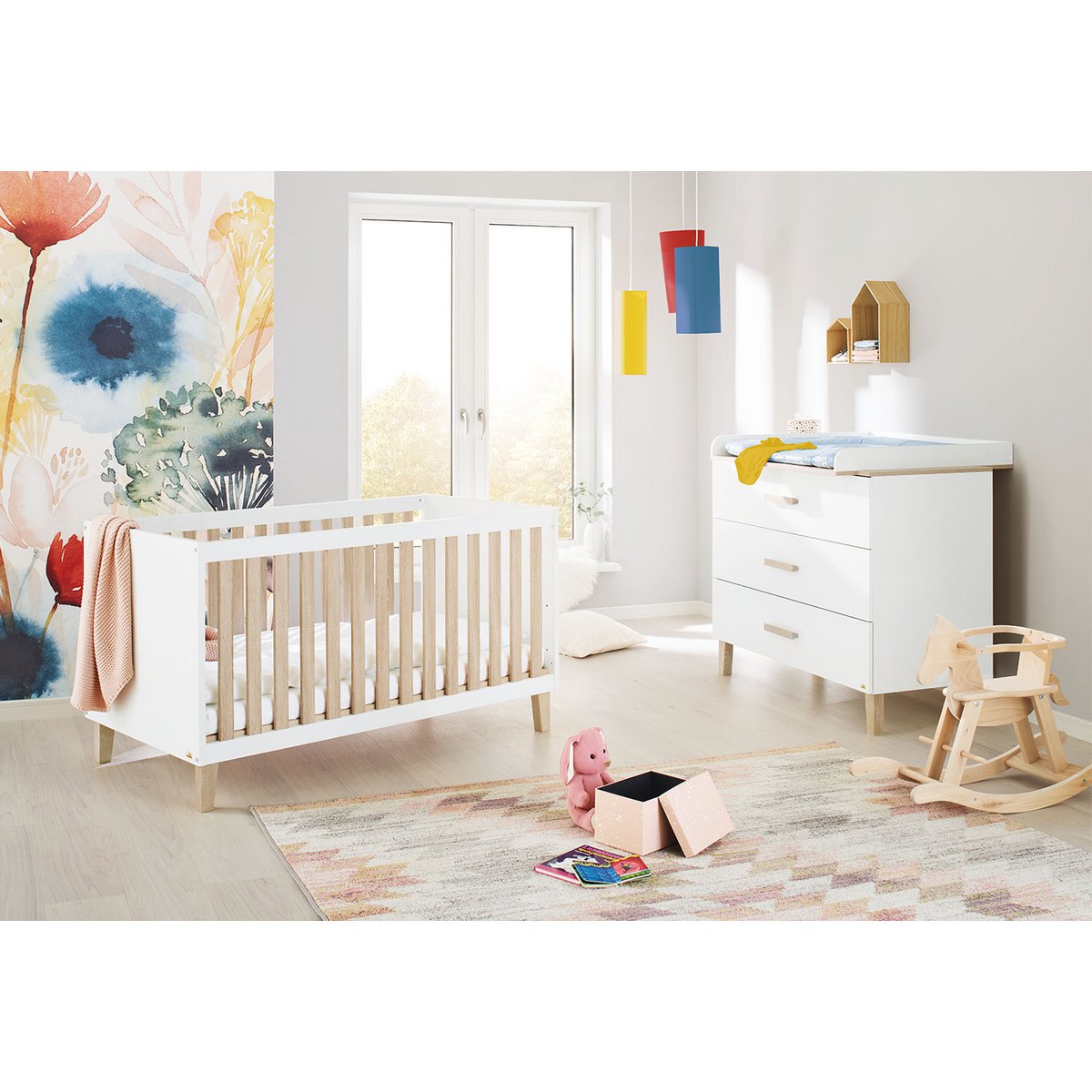 Starter set 'Lumi' wide
 2 parts: cot, wide chest of drawers