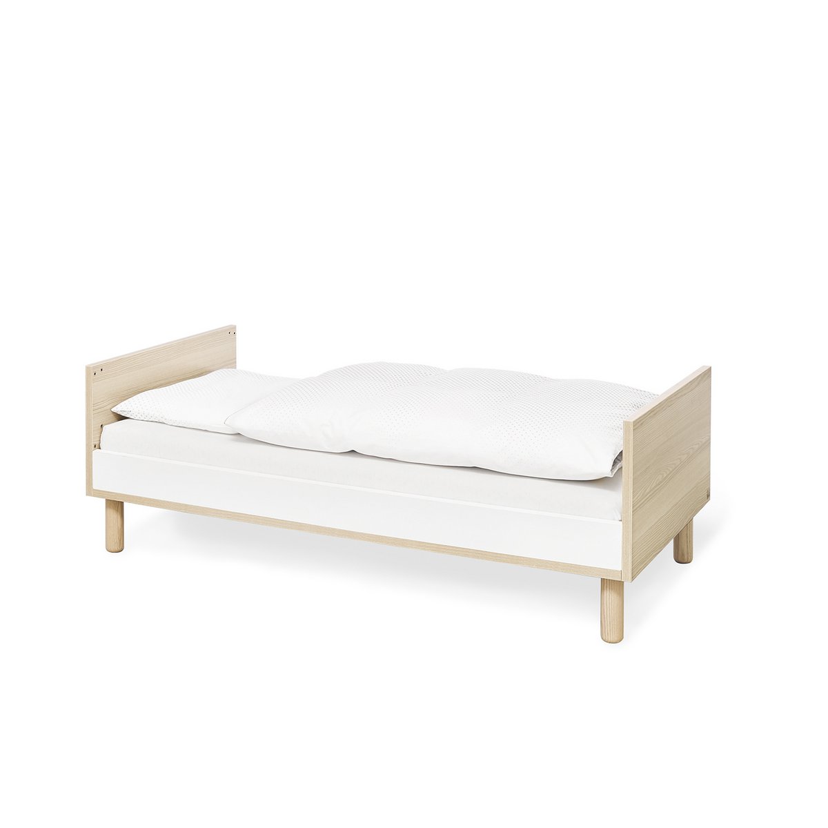 Starter set 'Flow' wide
 2 parts: cot, wide chest of drawers