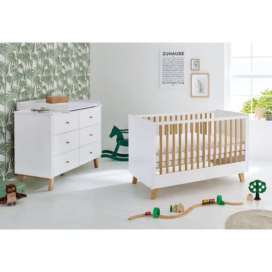 Starter set 'Pan' extra wide
 2 parts: cot, extra wide chest of drawers